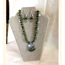 CBHJ23 Olive green beads with oxidized pendant